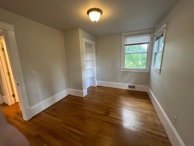 Building Photo - 4508b Park Ave, Nashville TN 37209 *Leasin...