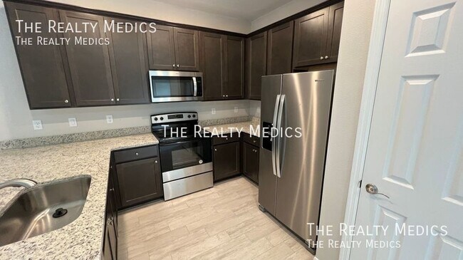 Building Photo - 3290 Halden Ave SE