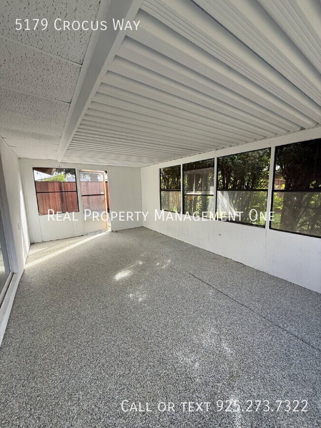 Building Photo - 5179 Crocus Way