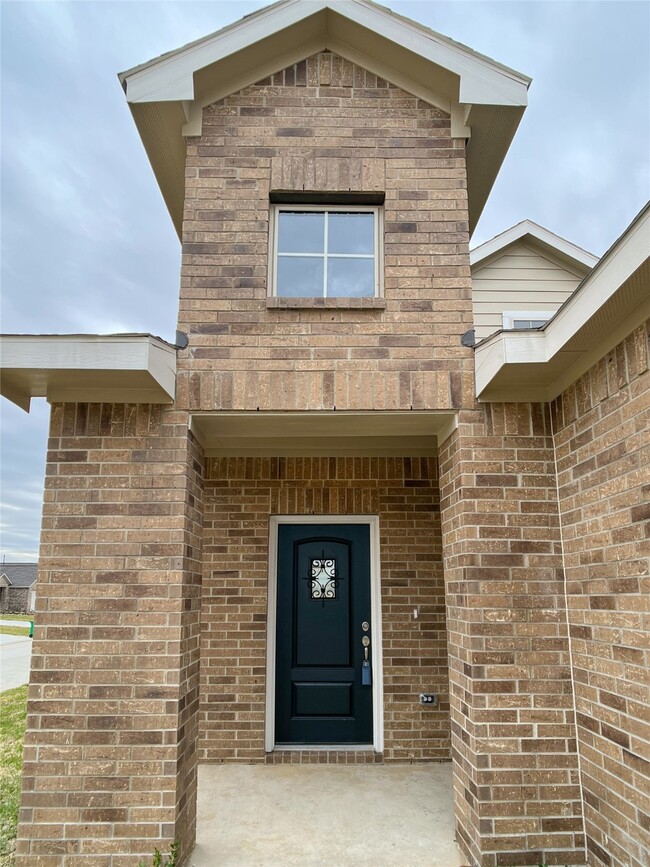 Building Photo - 24019 Steep Climb Dr