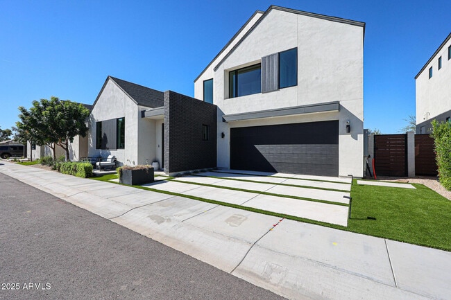 Building Photo - 6314 N 10th Dr