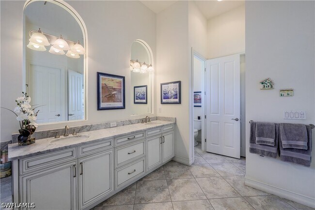 Building Photo - 7546 Lantana Cir