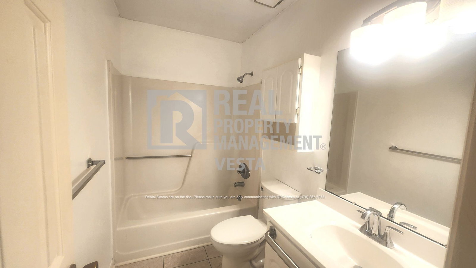 Building Photo - 553 Beauregard Dr