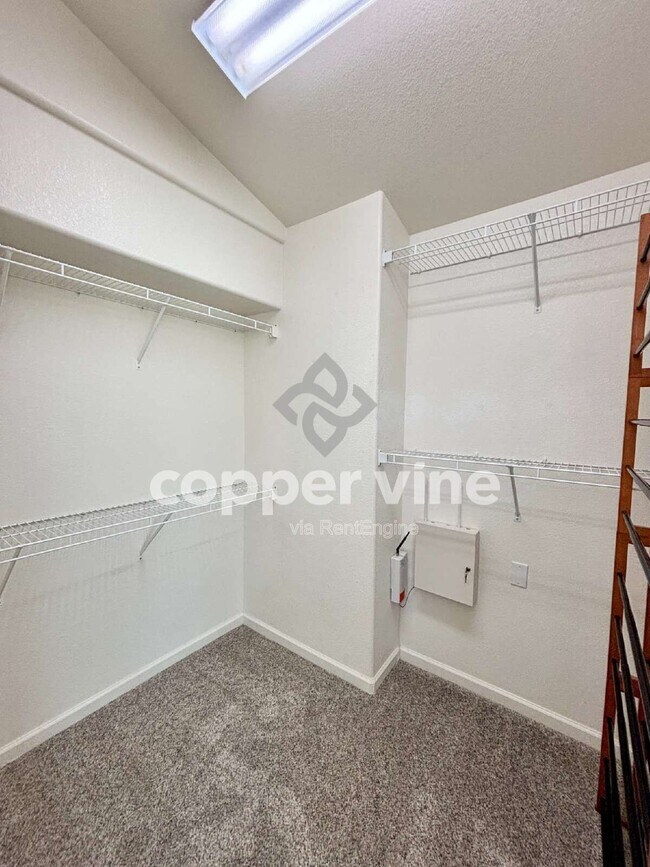 Building Photo - 14487 Jason Dr