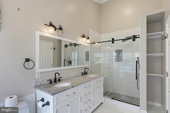 Building Photo - 6505 Autumn Wind Cir