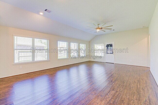 Building Photo - 9547 Summer River Dr