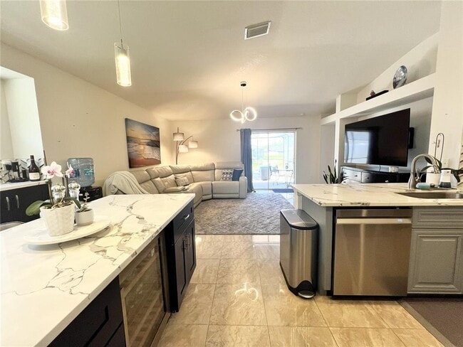 Building Photo - 31244 Crestmont Ct