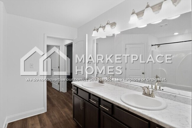 Building Photo - 3430 Oodie Ln