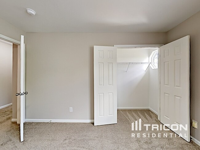 Building Photo - 12737 Alvin Woods Dr
