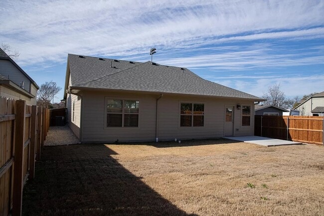 Building Photo - 2925 Gordon Ave