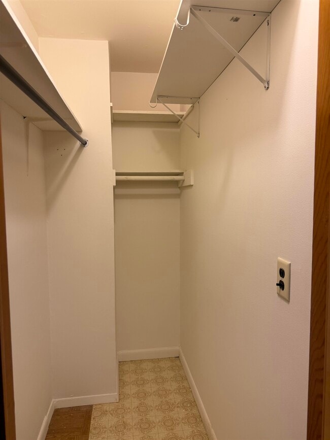 Building Photo - 14 63rd St
