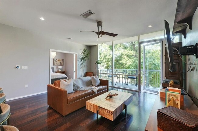 Building Photo - 1600 Barton Springs Rd