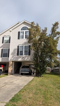 Building Photo - 39 Brandon Hall Dr