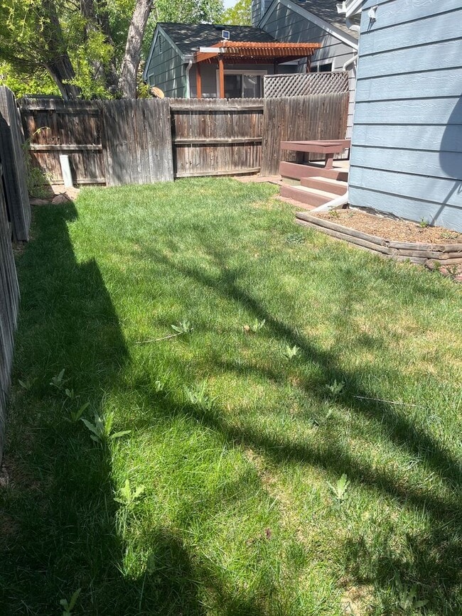 Building Photo - CUTE 2 BED/2 BATH COTTAGE WITH PRIVATE BACKYARD DECK BY GARDEN ACRES PARK