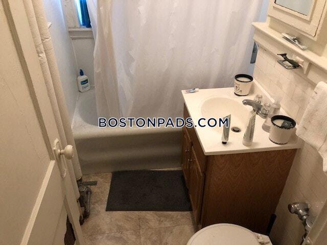 Building Photo - 1163 Boylston St