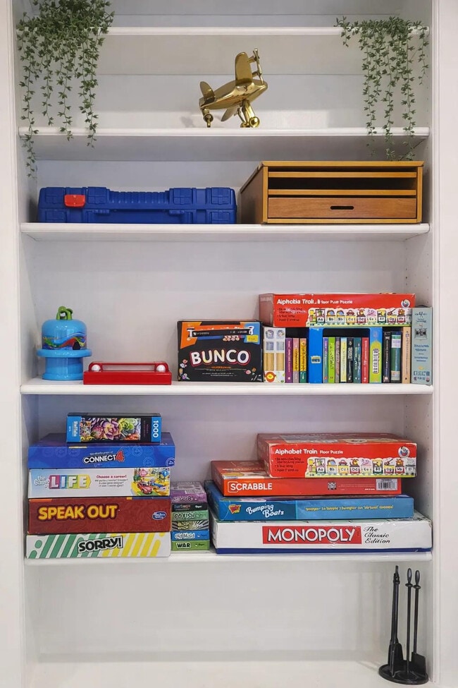 Building Photo - 139 W 4th Ave