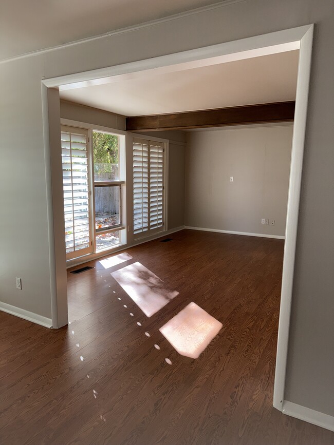 Building Photo - 5332 E 26th Pl