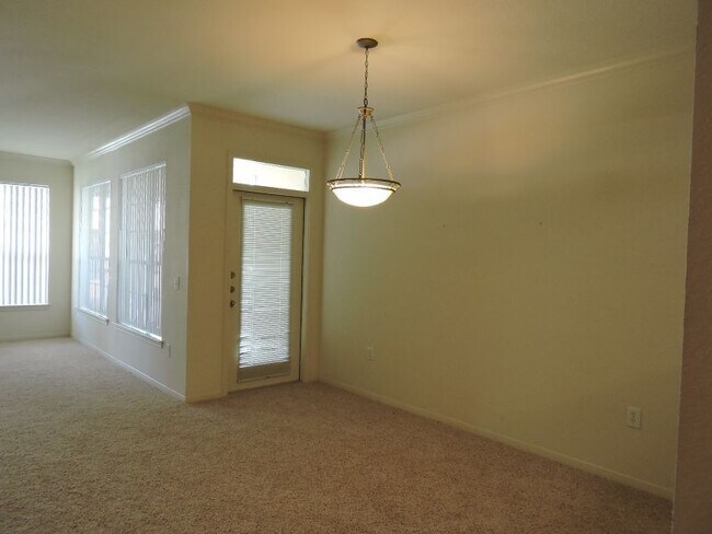 Building Photo - 2BR/2BA Condo in Gated Community - The Reserve at Cedar Lodge