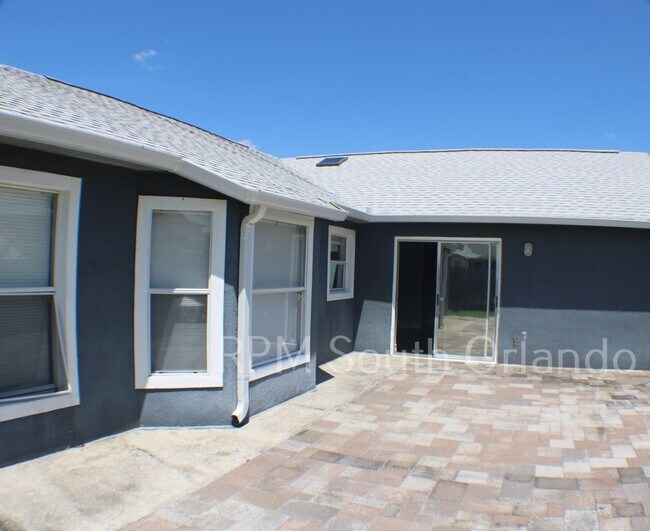 Building Photo - 3-bedroom 2-bath home in Meadow Woods