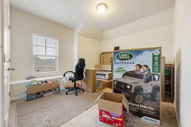 Building Photo - 3728 Mineral Dr