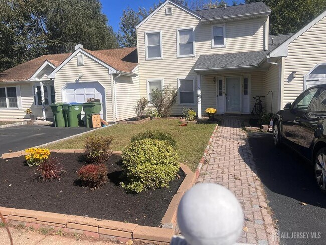 Building Photo - 53 Sagamore Ave