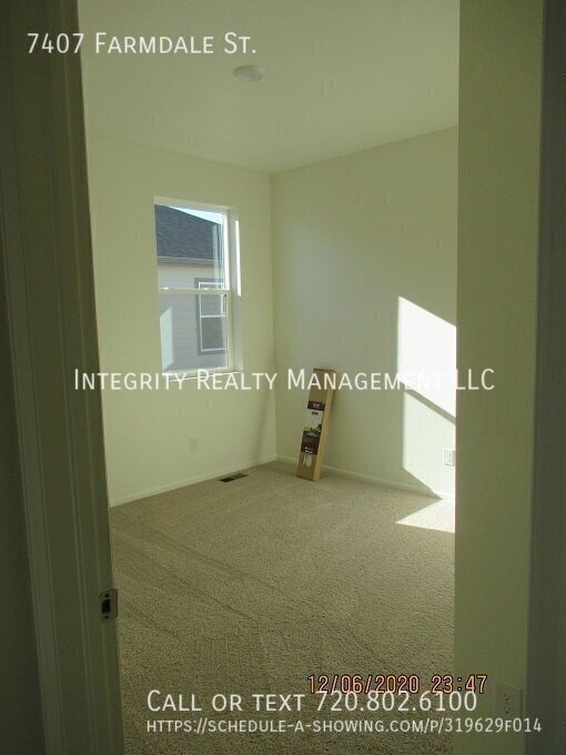 Building Photo - 7407 Farmdale St