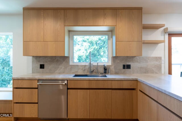 Building Photo - 1483 Arroyo View Dr