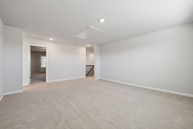 Building Photo - 1222 Westlawn Blvd