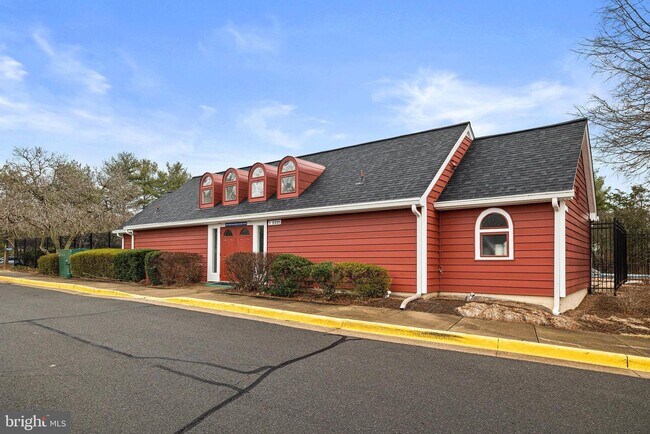 Building Photo - 100 Westwick Ct