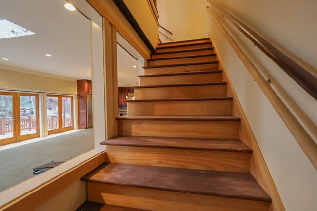 Building Photo - 67 Anderson Pond Rd