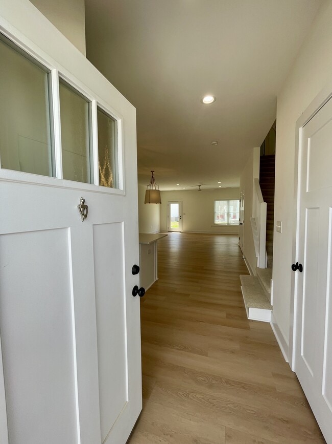 Building Photo - 556 Leesville Rd