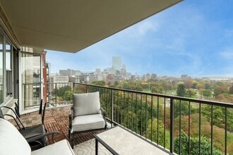 Building Photo - 151 Tremont St