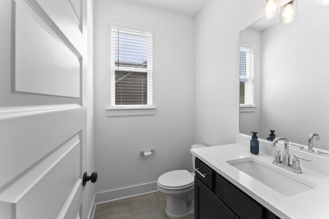 Building Photo - Single Family Home in Gallatin for Lease