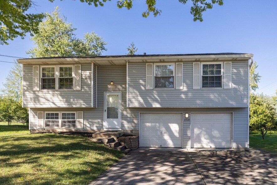 Building Photo - 2737 Overdale Dr