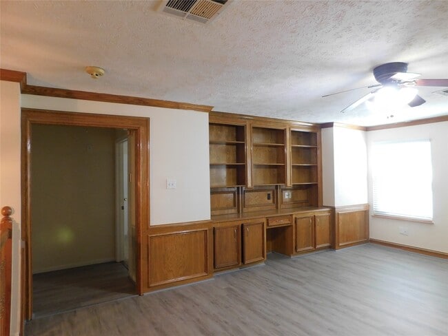 Building Photo - 2502 Stephens Grant Dr