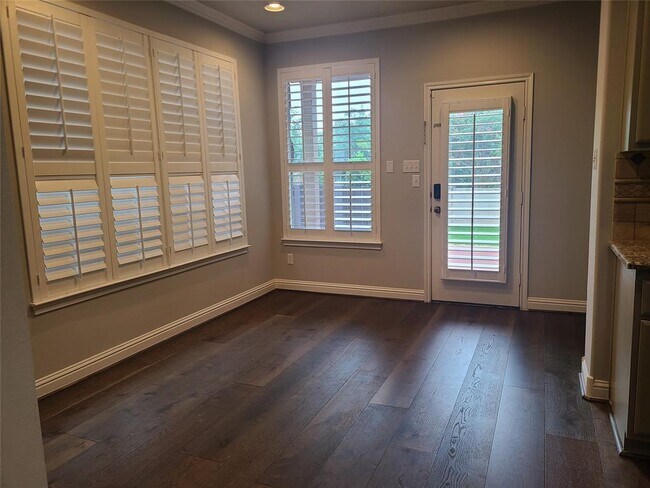 Building Photo - 13000 Bloomfield Hills Ln