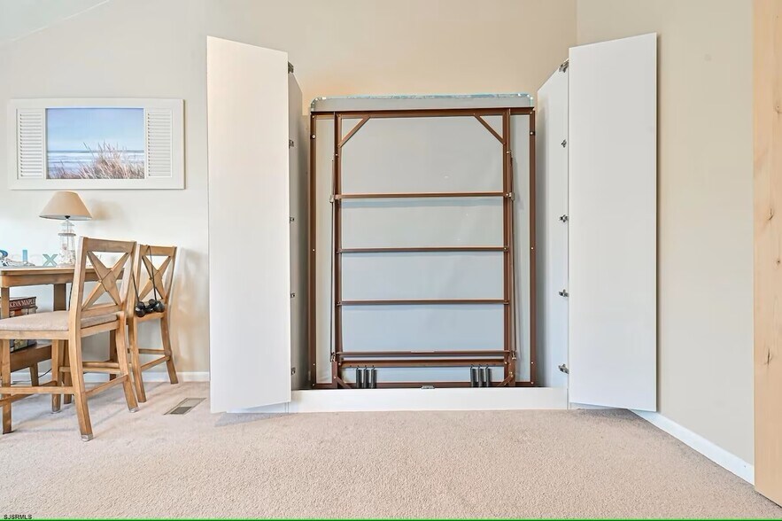 Building Photo - 518 W Brigantine Ave