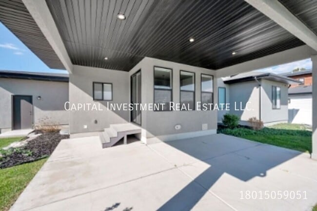 Building Photo - 2733 Urban Ridge Rd