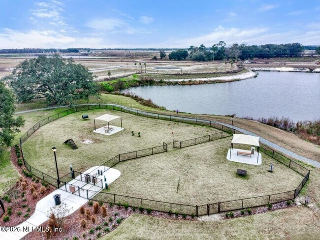 Building Photo - 2636 Field Daisy Ln