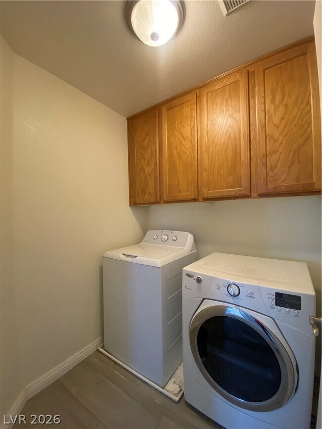 Building Photo - 5101 Ivy Creek Ct