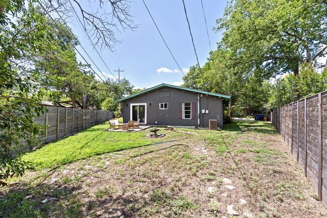 Building Photo - 4911 Brighton Rd