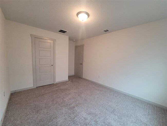 Building Photo - 7701 Lowenfield Dr