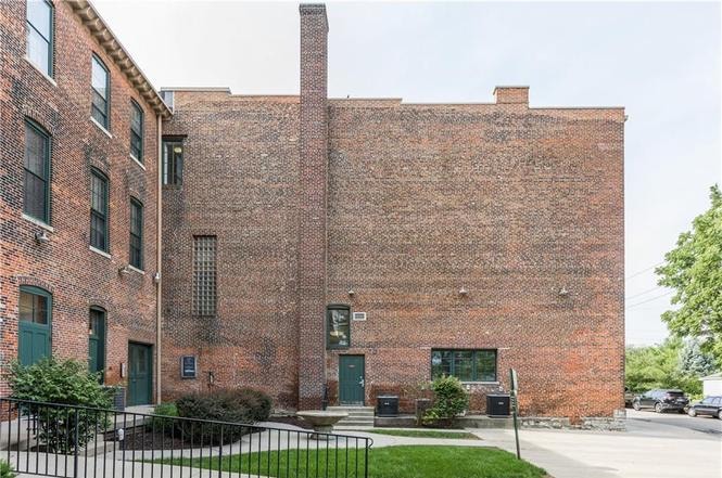 Building Photo - 970 Fort Wayne Ave