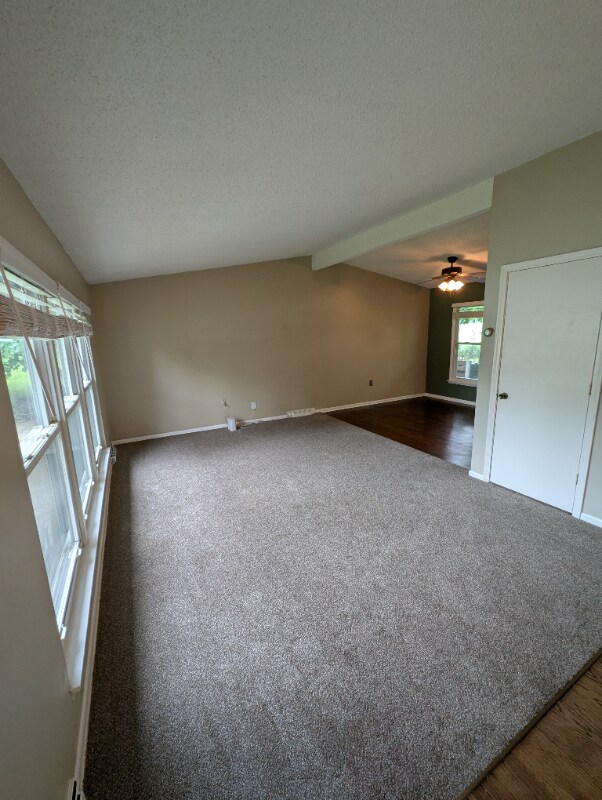 Building Photo - 524 Cactus Dr
