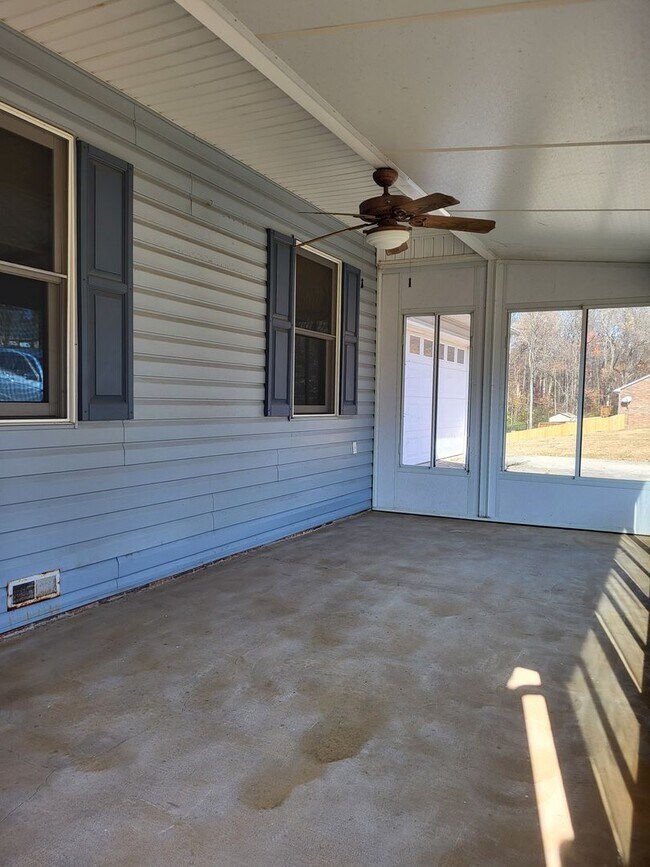 Building Photo - 3 bedroom home in Lincolnton