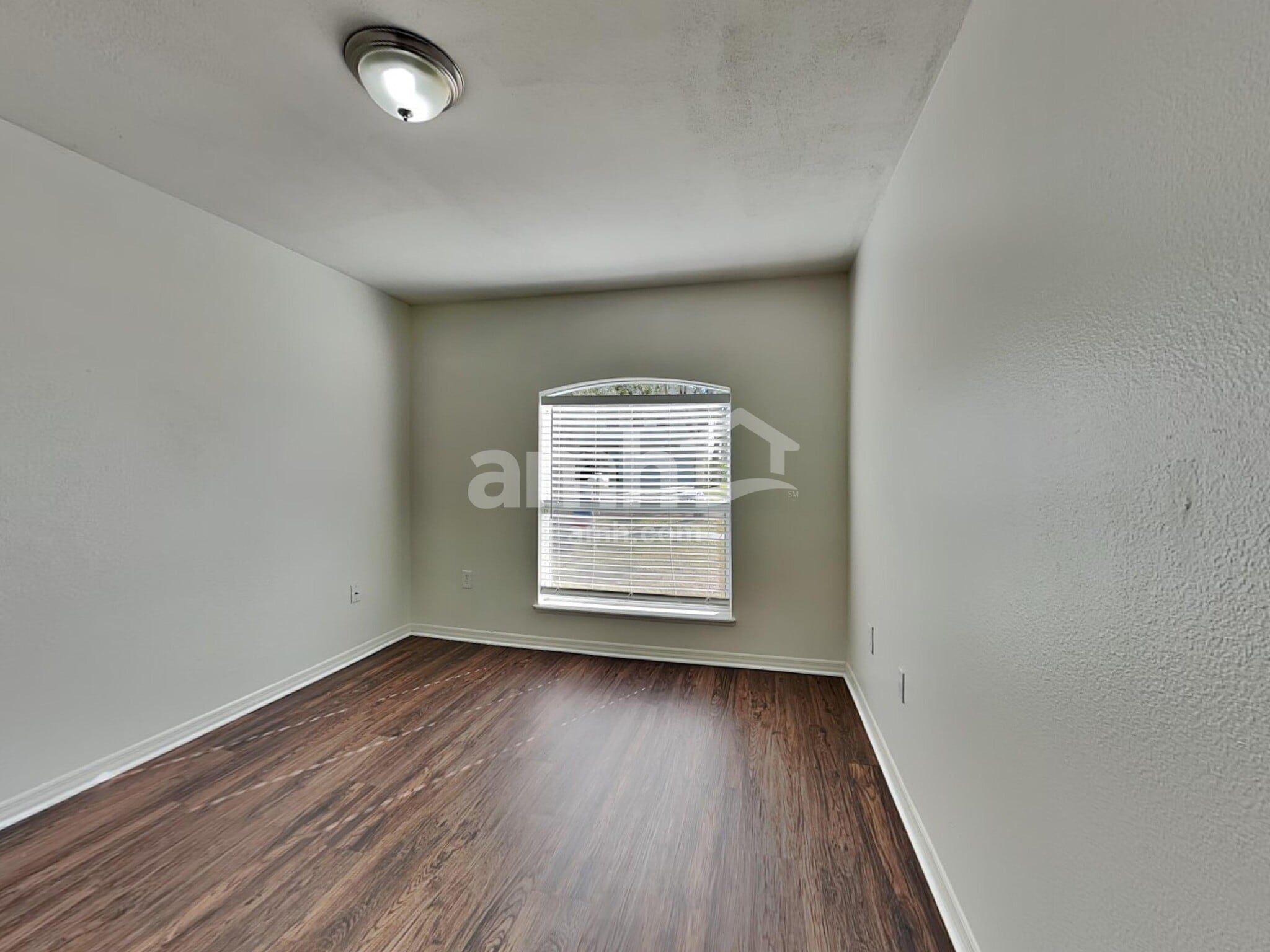 Building Photo - 10564 Opus Dr