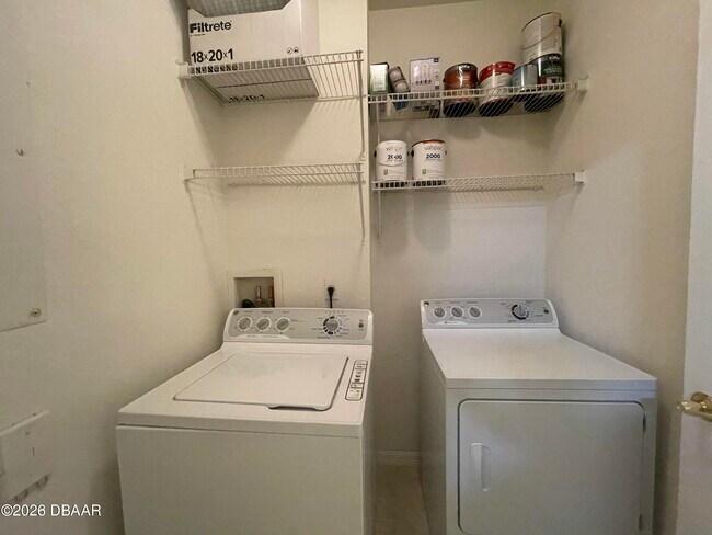 Building Photo - 830 Airport Rd