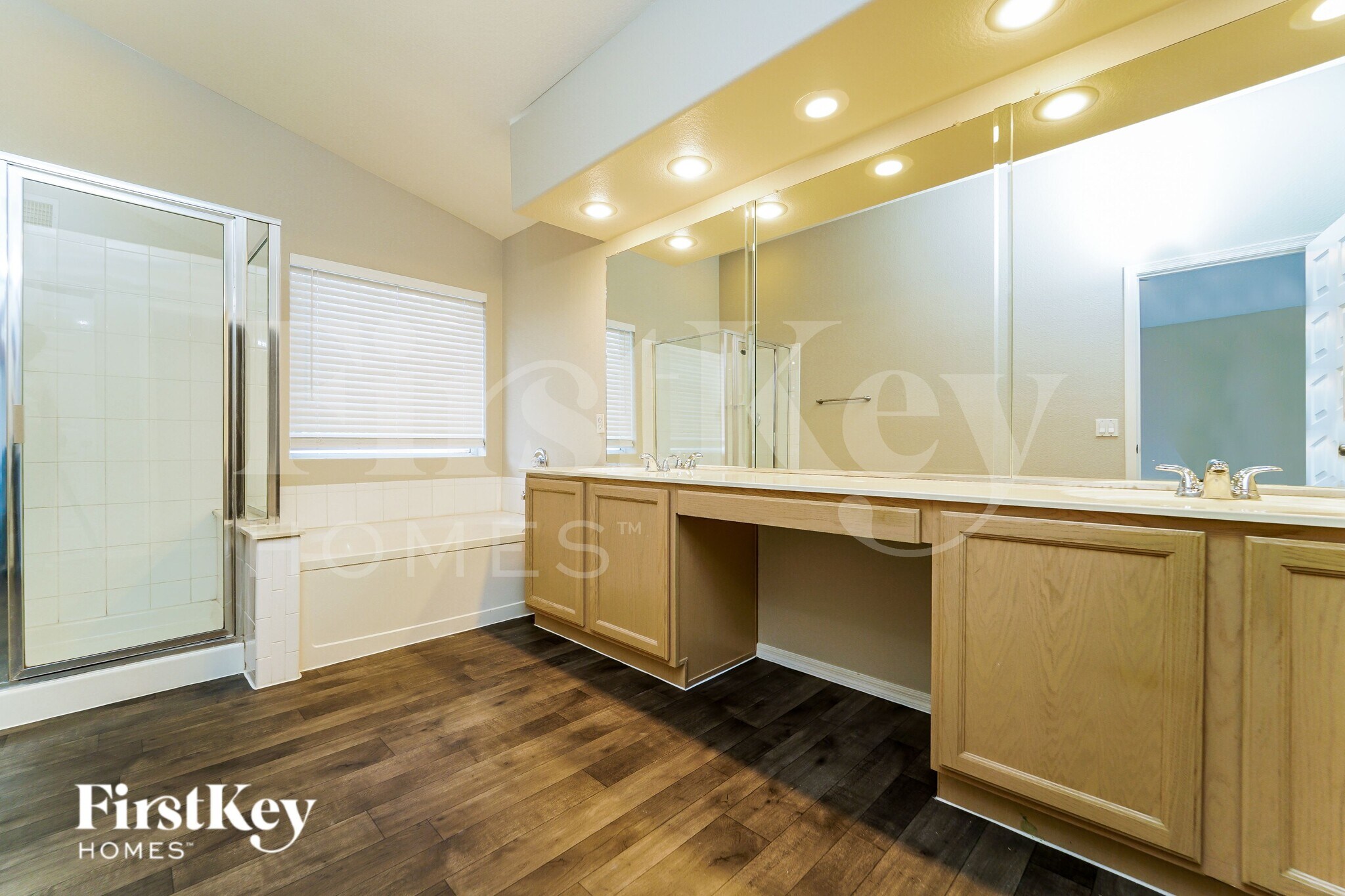 Building Photo - 7741 E Calle Bien Nacida