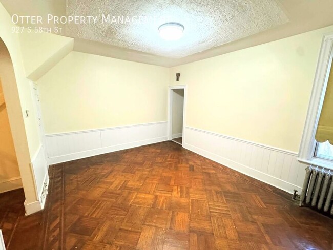 Building Photo - 3BR/1BA West Philly Home with Spacious Pat...