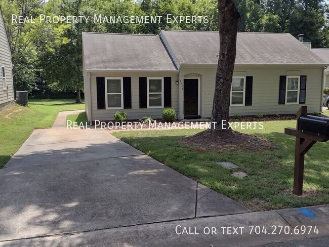 Building Photo - 3220 Braewick Pl